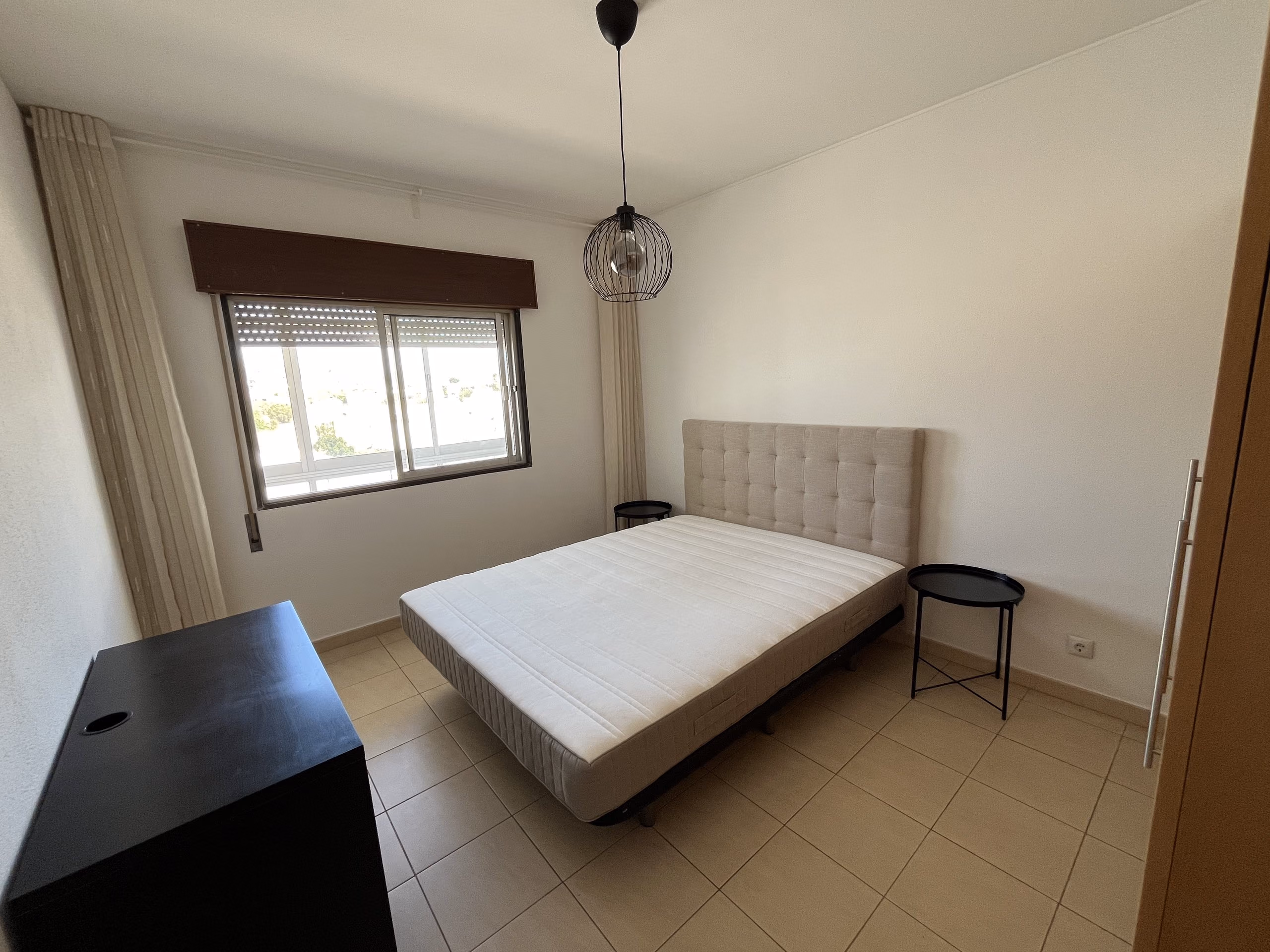 Apartamento T1 remodelado, centro de Loulé — fotografia 4