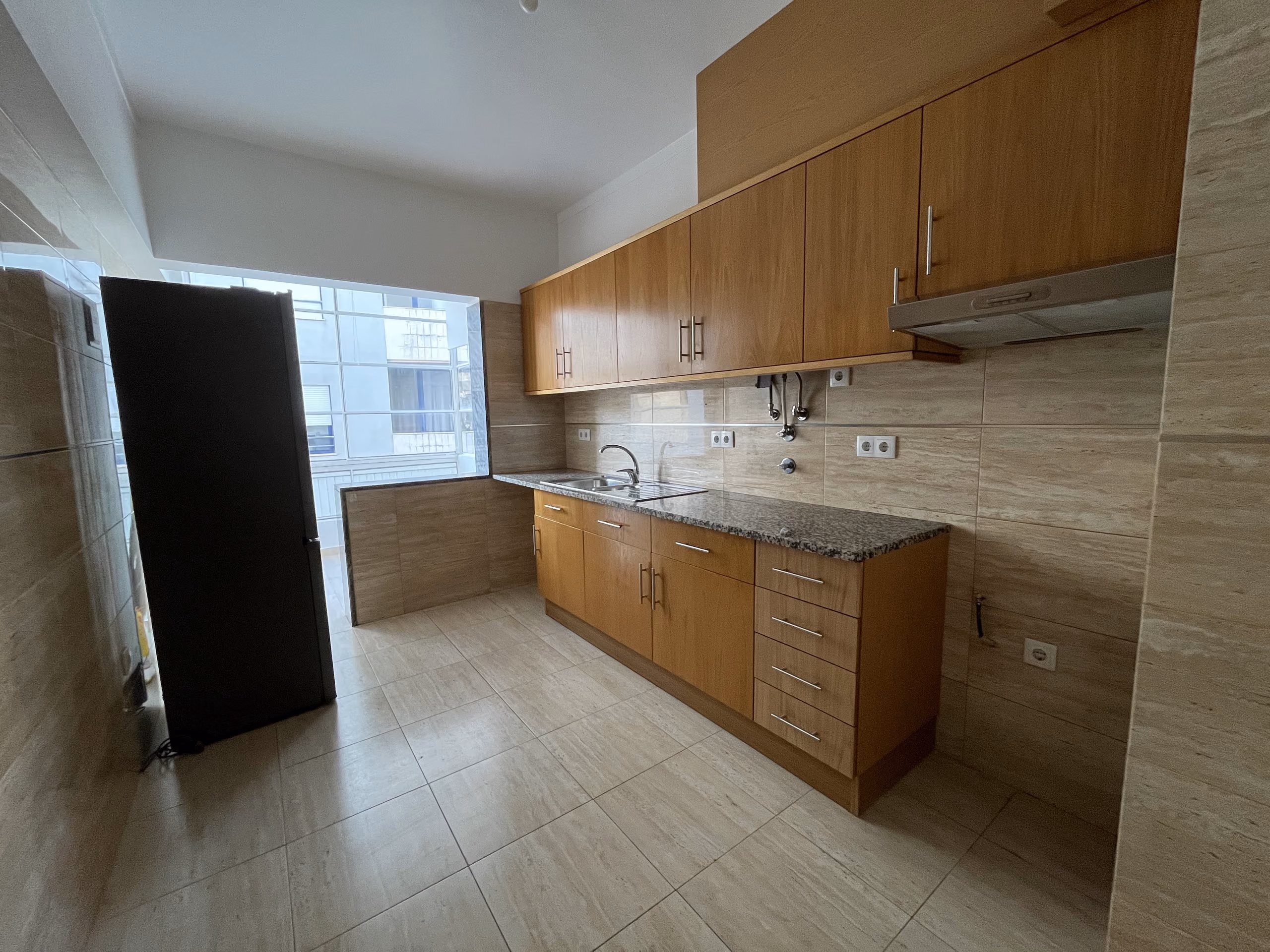 Apartamento T3 na avenida, centro de Loulé — fotografia 7